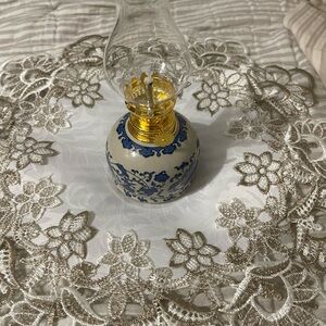 Elegant Blue and Gold Oil Lamp